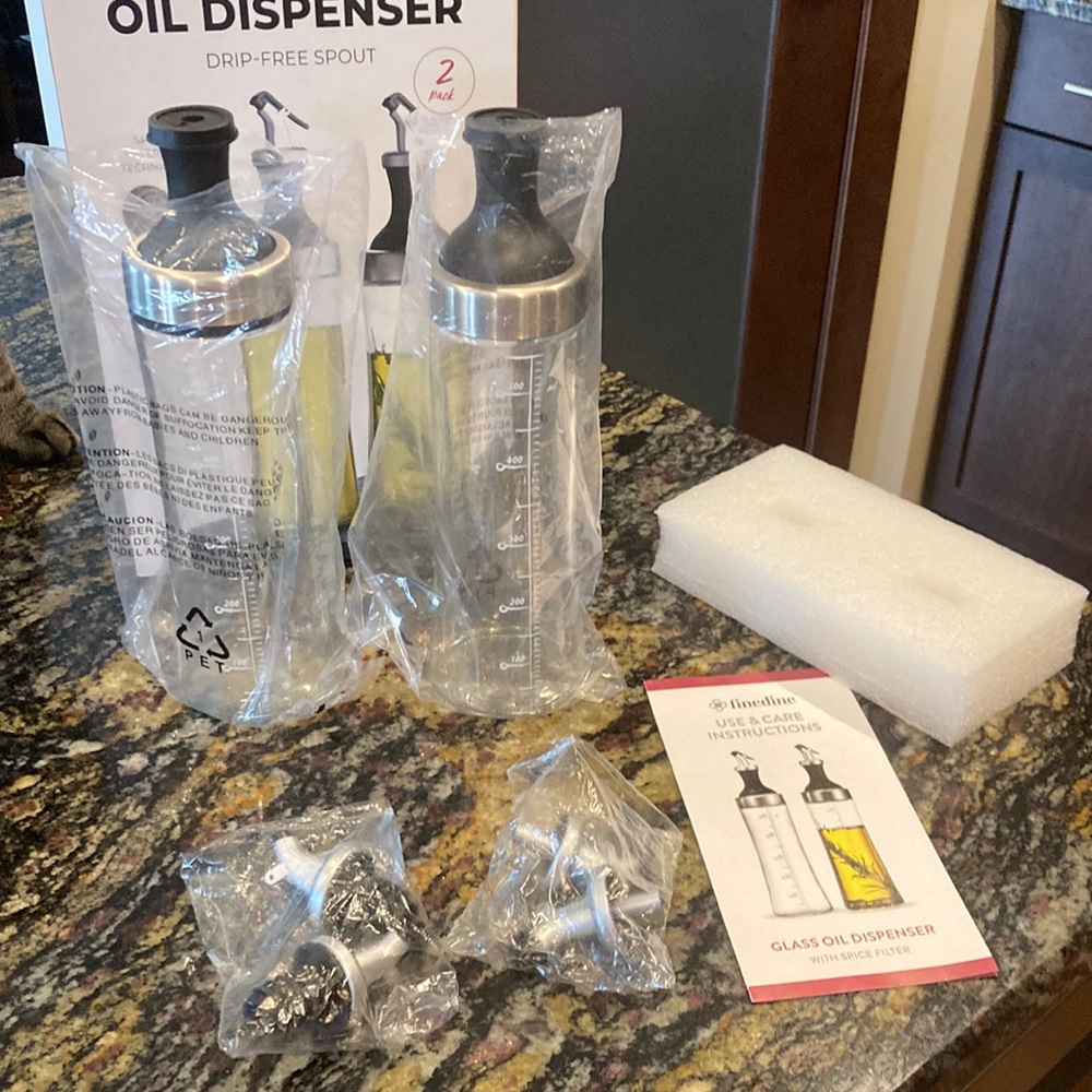 FineDine Olive Oil Dispenser Bottles, Glass Oil and Vinegar Dispenser S… - Picture 2 of 11